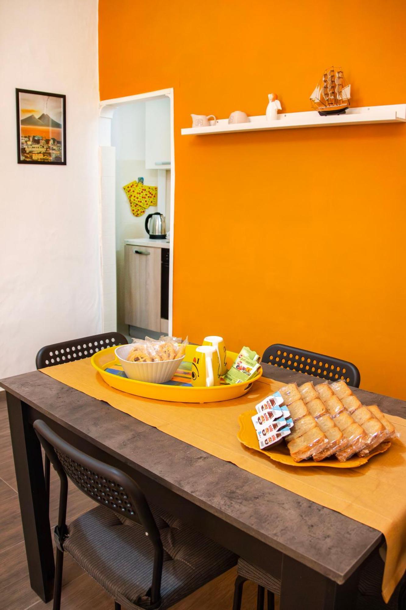 Residenza Donna Letizia Apartment Neapel